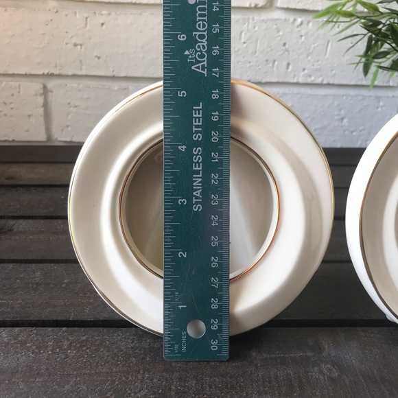 Lenox Ivory Fine China 5” Round Picture Frame Gold Trim - Picture 11 of 11